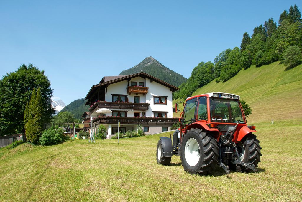 Отель Berghof Am Schwand Hinterhornbach Экстерьер фото